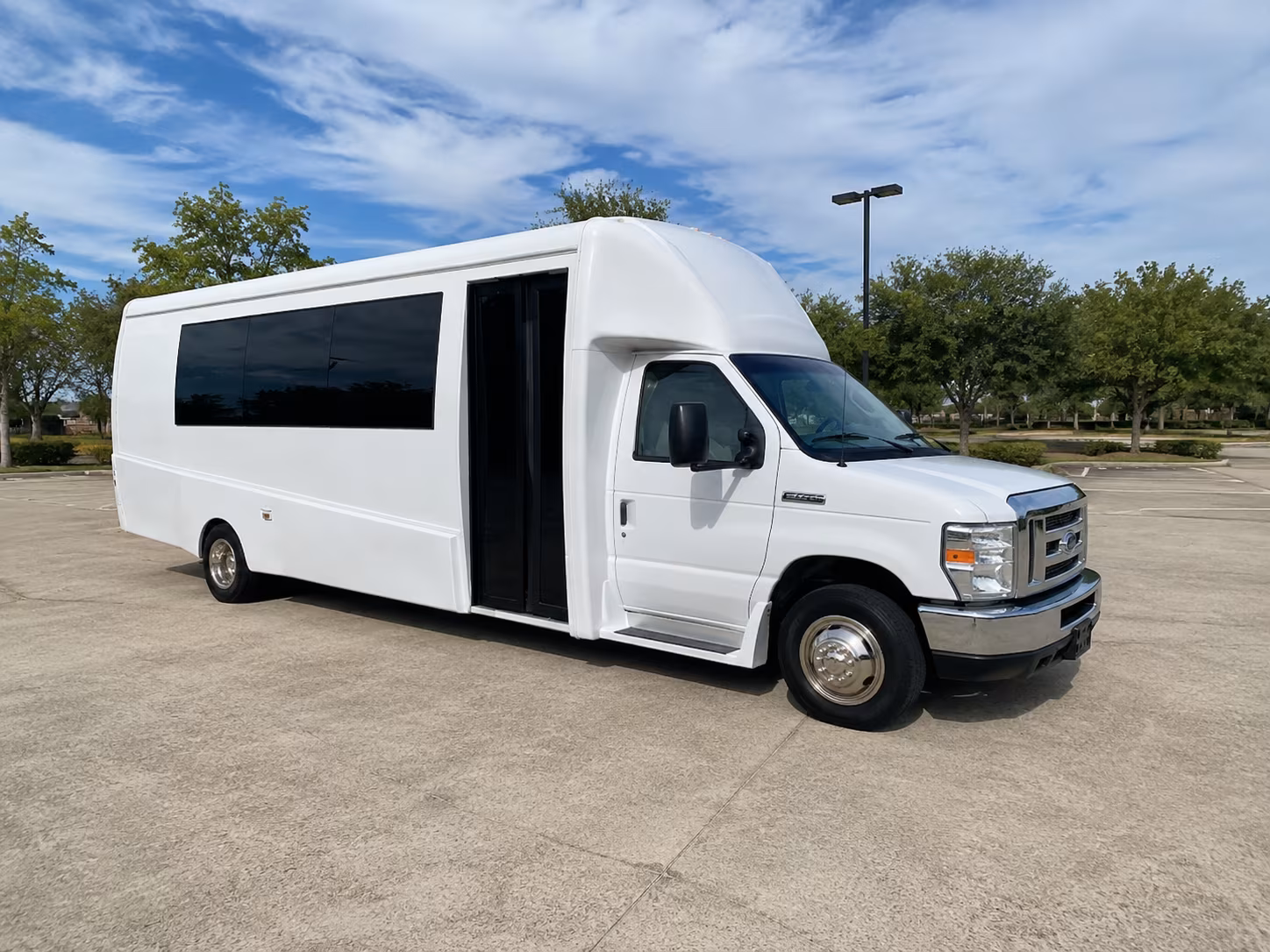 Daytona Beach Birthday, Sweet 16, & Quinceañera Transportation group transportation