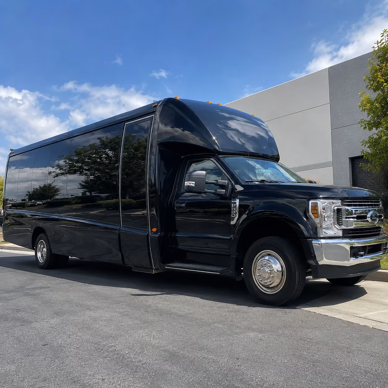 Daytona Beach Corporate Transportation party bus exterior
