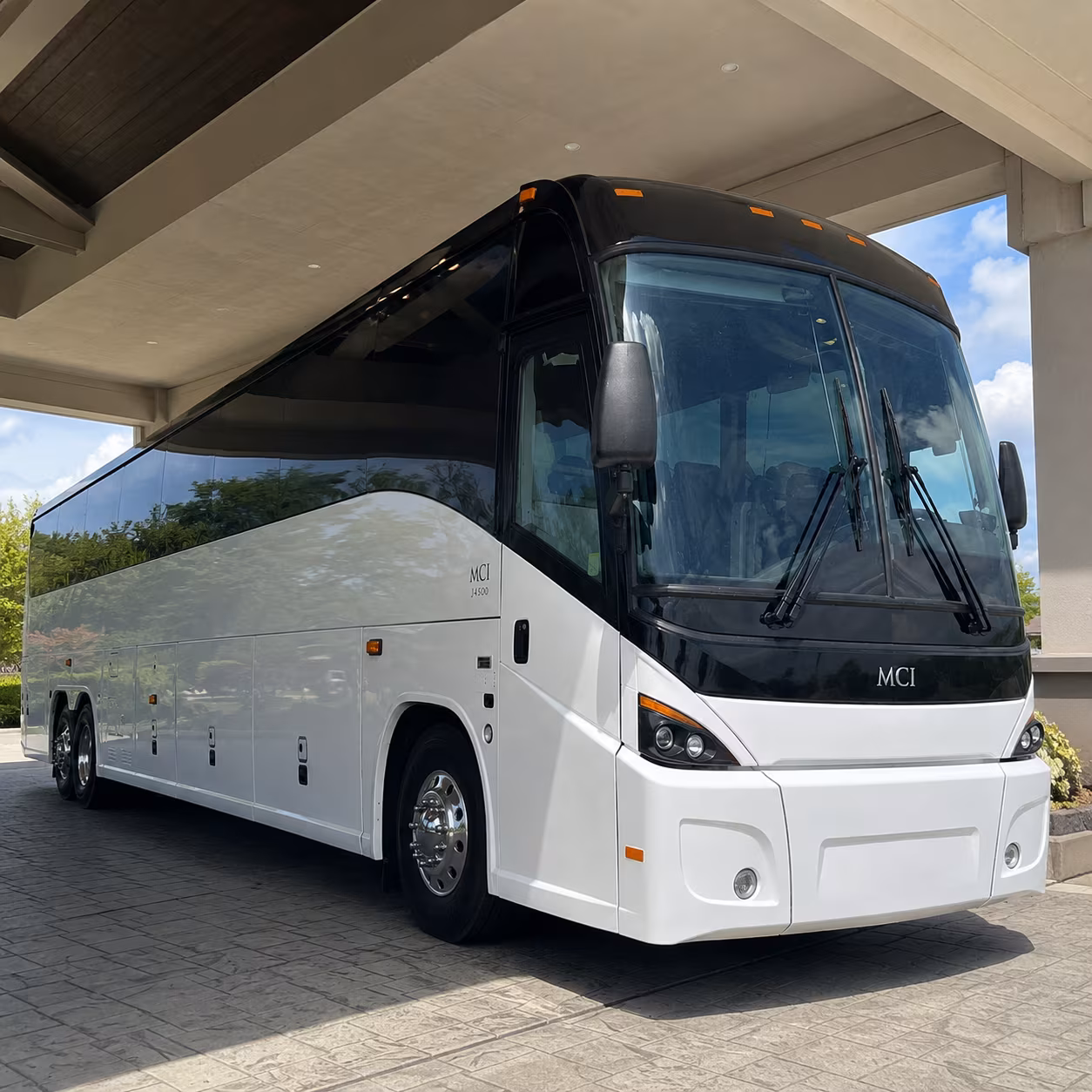 Daytona Beach Corporate Transportation party bus exterior